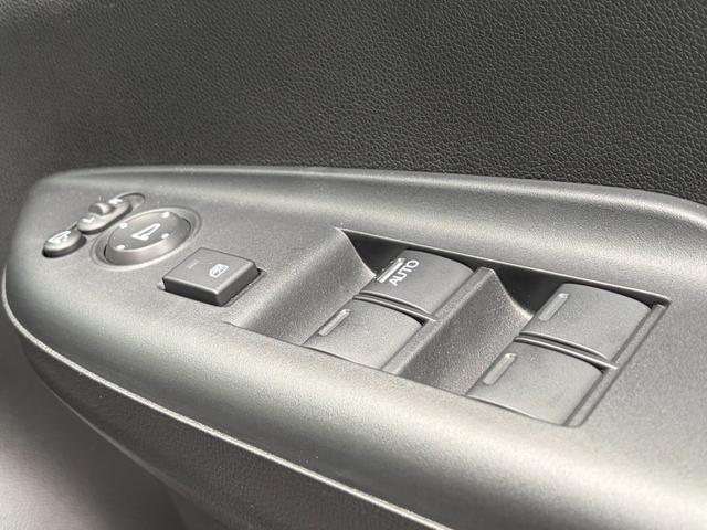 シャトル ハイブリッドZ ホンダセンシング 純正ナビ 衝突軽減ブレーキ アクティブクルーズコントロール バックカメラ ETC シートヒーター LEDヘッドライト 16インチアルミホイール  スマートキー プッシュスタートシステム(33枚目)