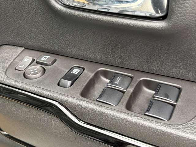 ハスラー ハイブリッドＸ　届出済未使用車　スズキセーフティサポート　衝突被害軽減ブレーキ　ＬＥＤヘッドライト　ＬＥＤフォグ　スマートキー　プッシュスタートシステム　前席シートヒーター　１５インチアルミホイル　電動格納ドアミラー（17枚目）