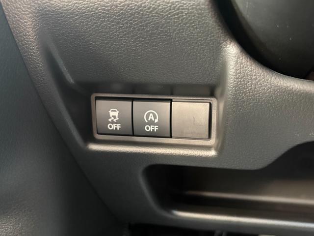 ������h�~���u����������Ă��܂��B�R�[�i�[�����O���̉����ׂ��}����@�\�ƁA�ԗ��̋}���ȋ����ω���}����@�\�ŁA���肵�����s���������Ă��܂��B�^�]�Ɉ��S�Ƃ�Ƃ肪�o���܂��B