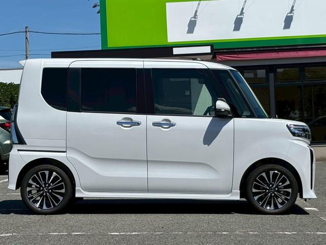 タント カスタムＲＳ　届出済未使用車　衝突被害軽減ブレーキ　スマートキー２本　ターボ　両側パワースライドドア　ＬＥＤヘッドライト　ＬＥＤフォグ　オートエアコン　シートヒーター　１５インチアルミホイール電動パーキングブレーキ（17枚目）