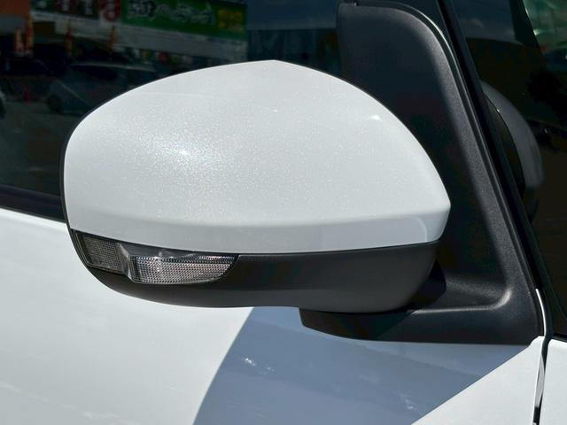タント カスタムＲＳ　届出済未使用車　衝突被害軽減ブレーキ　スマートキー２本　ターボ　両側パワースライドドア　ＬＥＤヘッドライト　ＬＥＤフォグ　オートエアコン　シートヒーター　１５インチアルミホイール電動パーキングブレーキ（25枚目）