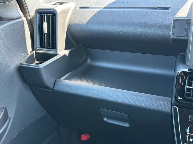 タント カスタムＲＳ　届出済未使用車　衝突被害軽減ブレーキ　スマートキー２本　ターボ　両側パワースライドドア　ＬＥＤヘッドライト　ＬＥＤフォグ　オートエアコン　シートヒーター　１５インチアルミホイール電動パーキングブレーキ（50枚目）