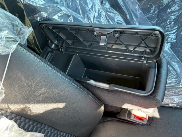 タント カスタムＲＳ　届出済未使用車　衝突被害軽減ブレーキ　スマートキー２本　ターボ　両側パワースライドドア　ＬＥＤヘッドライト　ＬＥＤフォグ　オートエアコン　シートヒーター　１５インチアルミホイール電動パーキングブレーキ（65枚目）