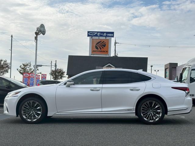 LS LS500h Iパッケージ 衝突被害軽減ブレーキ サンルーフ 純正ナビ 全方位カメラ ETC 黒本革シート パワーシート シートヒーター シートベンチレーション 20インチアルミ 電動トランク スマートキー2本 カードキー1本(21枚目)