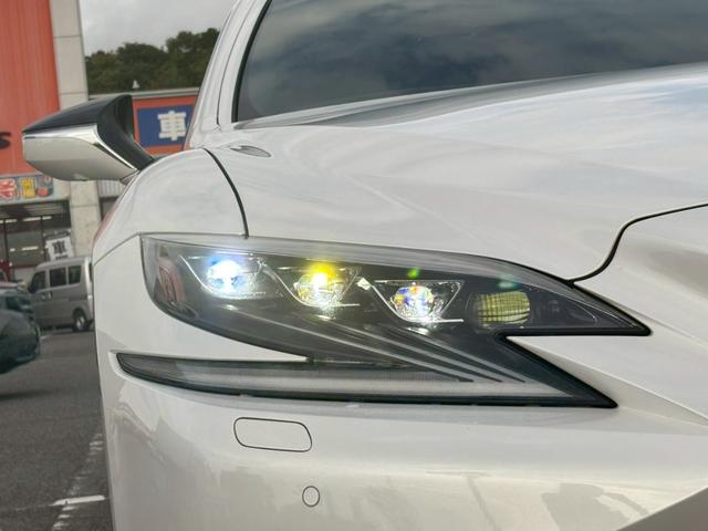 LS LS500h Iパッケージ 衝突被害軽減ブレーキ サンルーフ 純正ナビ 全方位カメラ ETC 黒本革シート パワーシート シートヒーター シートベンチレーション 20インチアルミ 電動トランク スマートキー2本 カードキー1本(22枚目)