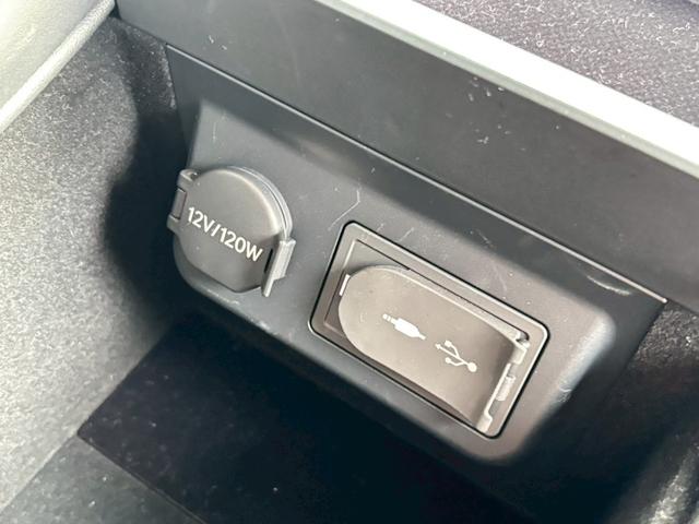 LS LS500h Iパッケージ 衝突被害軽減ブレーキ サンルーフ 純正ナビ 全方位カメラ ETC 黒本革シート パワーシート シートヒーター シートベンチレーション 20インチアルミ 電動トランク スマートキー2本 カードキー1本(54枚目)