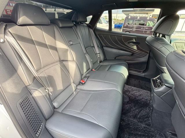 LS LS500h Iパッケージ 衝突被害軽減ブレーキ サンルーフ 純正ナビ 全方位カメラ ETC 黒本革シート パワーシート シートヒーター シートベンチレーション 20インチアルミ 電動トランク スマートキー2本 カードキー1本(64枚目)