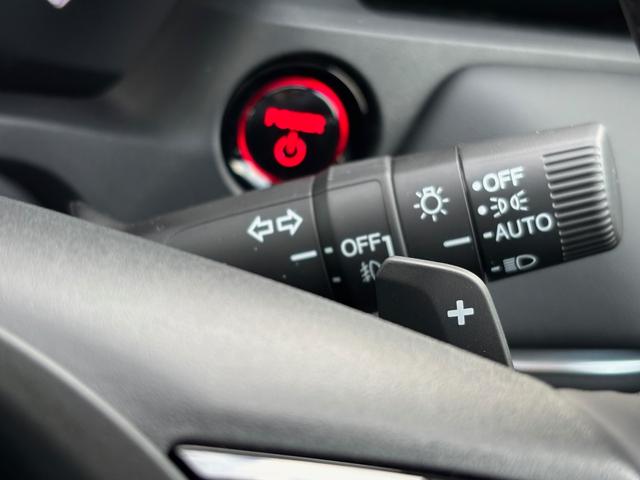 ヴェゼル ｅ：ＨＥＶ　Ｚ　登録済未使用車　ホンダコネクトナビ　全方位カメラ　ＥＴＣ２．０　ＬＥＤヘッドライト　パワーバックドア　前席シートヒーター　ステアリングヒーター　プレミアムオーディオ　ブラインドスポットモニター（43枚目）