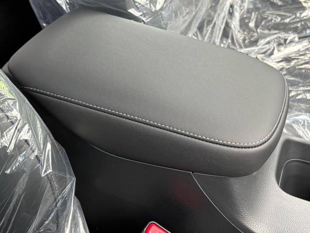ヴェゼル ｅ：ＨＥＶ　Ｚ　登録済未使用車　ホンダコネクトナビ　全方位カメラ　ＥＴＣ２．０　ＬＥＤヘッドライト　パワーバックドア　前席シートヒーター　ステアリングヒーター　プレミアムオーディオ　ブラインドスポットモニター（60枚目）