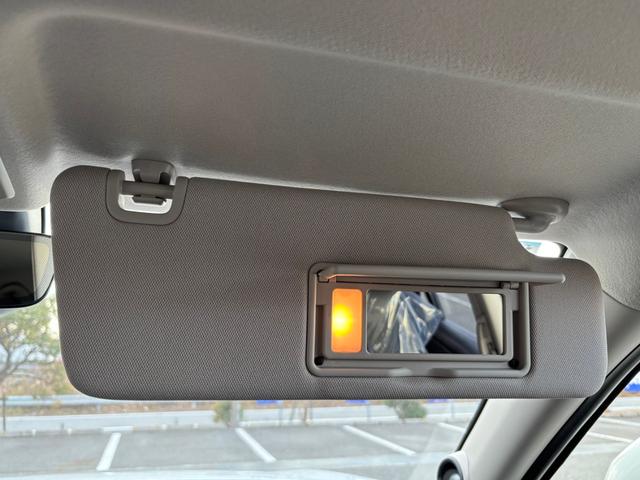 ヴェゼル ｅ：ＨＥＶ　Ｚ　登録済未使用車　ホンダコネクトナビ　全方位カメラ　ＥＴＣ２．０　ＬＥＤヘッドライト　パワーバックドア　前席シートヒーター　ステアリングヒーター　プレミアムオーディオ　ブラインドスポットモニター（63枚目）