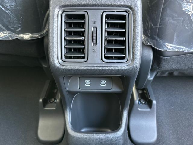 ヴェゼル ｅ：ＨＥＶ　Ｚ　登録済未使用車　ホンダコネクトナビ　全方位カメラ　ＥＴＣ２．０　ＬＥＤヘッドライト　パワーバックドア　前席シートヒーター　ステアリングヒーター　プレミアムオーディオ　ブラインドスポットモニター（72枚目）