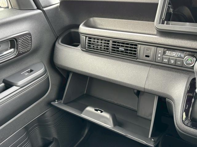 N-BOXカスタム ターボコーディネートスタイル 届出済未使用車 ホンダセンシング 両側パワースライドドア LEDヘッドライト LEDフォグ アダプティブクルーズ 電動パーキングブレーキ シートヒーター運転席助手席 オートエアコン スマートキー2本(50枚目)