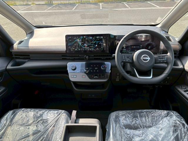 セレナ ｅ－パワー　ハイウェイスターＶ　ニッサンコネクトナビ　アラウンドビューモニター　インテリジェントルームミラー　ブラインドスポットモニター　ＥＴＣ２．０　前後ドラレコ　前後４席シートヒーター　ステアリングヒーター　マット　バイザー（33枚目）