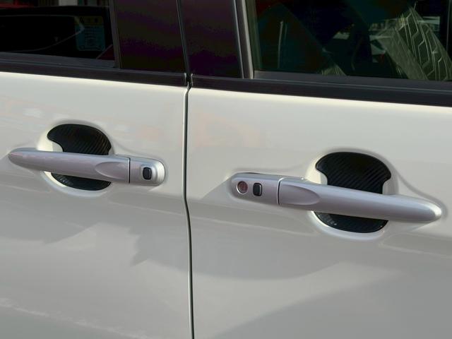 トール カスタムＧ　ターボ　ＳＡＩＩ　衝突被害軽減ブレーキ　両側パワースライドドア　ＬＥＤヘッドライト　ＬＥＤフォグ　１５インチアルミ　オートクルーズ　メモリーナビ　フルセグＴＶ　バックカメラ　ＥＴＣ　オートエアコン　スマートキー２本（30枚目）