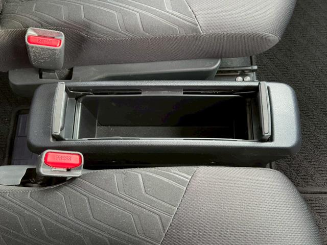 トール カスタムＧ　ターボ　ＳＡＩＩ　衝突被害軽減ブレーキ　両側パワースライドドア　ＬＥＤヘッドライト　ＬＥＤフォグ　１５インチアルミ　オートクルーズ　メモリーナビ　フルセグＴＶ　バックカメラ　ＥＴＣ　オートエアコン　スマートキー２本（59枚目）