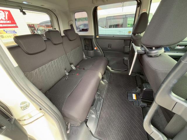 トール カスタムＧ　ターボ　ＳＡＩＩ　衝突被害軽減ブレーキ　両側パワースライドドア　ＬＥＤヘッドライト　ＬＥＤフォグ　１５インチアルミ　オートクルーズ　メモリーナビ　フルセグＴＶ　バックカメラ　ＥＴＣ　オートエアコン　スマートキー２本（66枚目）