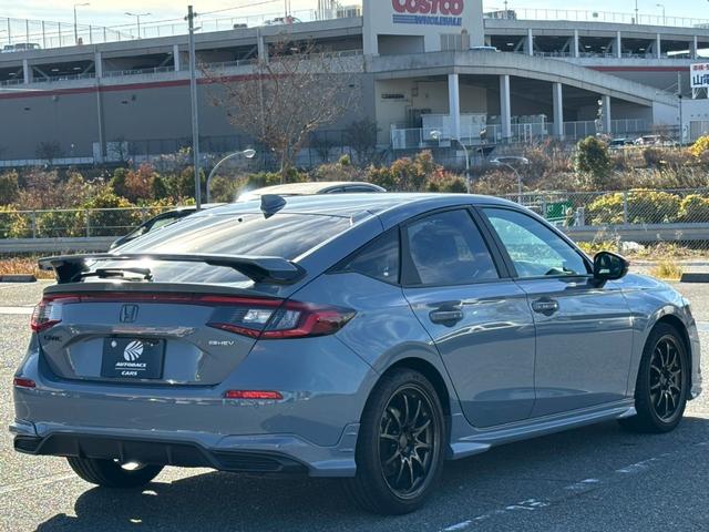 シビック ｅ：ＨＥＶ　ホンダコネクトディスプレイ　ＢＯＳＥサウンドシステム　ＬＥＤヘッドライト　ＬＥＤフォグ　パワーシート運転席助手席　シートヒーター運転席助手席　アダプティブクルーズコントロール　スマートキー２本（18枚目）