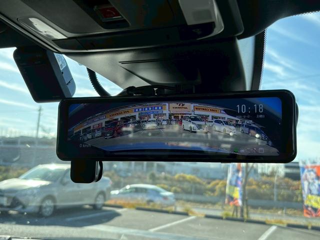 シビック ｅ：ＨＥＶ　ホンダコネクトディスプレイ　ＢＯＳＥサウンドシステム　ＬＥＤヘッドライト　ＬＥＤフォグ　パワーシート運転席助手席　シートヒーター運転席助手席　アダプティブクルーズコントロール　スマートキー２本（57枚目）