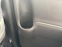 リアドアです。ドリンクホルダー装備です。