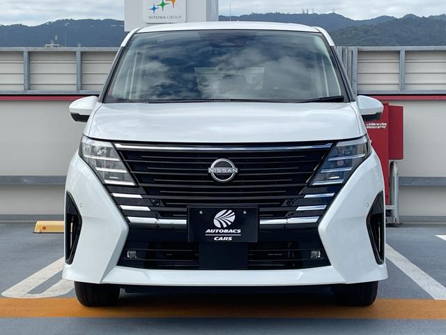 セレナ e-パワー ハイウェイスターV 新車 日産コネクトナビ アラウンドビューモニター ETC2.0 SOSコール ホットプラスパッケージ LEDヘッド 防水シート インテリジェントルームミラー プロパイロットパーキング ワイヤレス充電(2枚目)