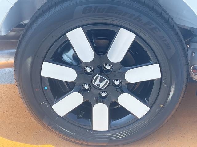 フリード e:HEVエアー EX 登録済未使用車 ホンダセンシング LEDヘッドライト 両側パワースライドドア シートヒーター リアクーラー バックカメラ アクティブクルーズコントロール スマートキー 15インチアルミホイル(27枚目)