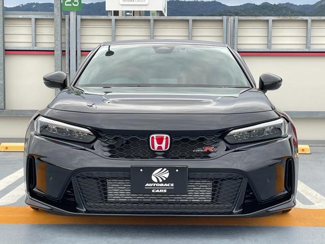 シビック タイプR ホンダセンシング フルLEDヘッドライト 19インチアルミホイール SPOONダウンサス スエードスポーツシート ホンダコネクトナビ フルセグTV バックカメラ ETC スマートキー(2枚目)