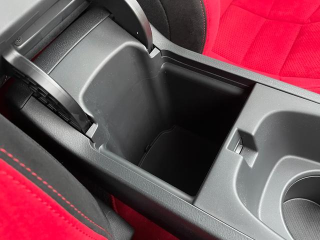 シビック タイプR ホンダセンシング フルLEDヘッドライト 19インチアルミホイール SPOONダウンサス スエードスポーツシート ホンダコネクトナビ フルセグTV バックカメラ ETC スマートキー(62枚目)