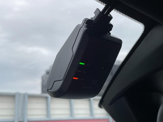 シビック タイプR ホンダセンシング フルLEDヘッドライト 19インチアルミホイール SPOONダウンサス スエードスポーツシート ホンダコネクトナビ フルセグTV バックカメラ ETC スマートキー(68枚目)