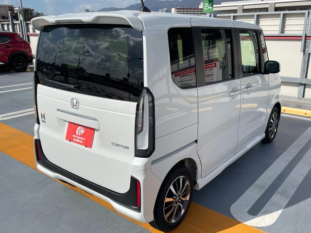 Ｎ－ＢＯＸカスタム ベースグレード　届出済未使用車　ホンダセンシング　ＬＥＤヘッドライト　左側パワースライドドア　１４インチアルミホイール　前席シートヒーター　アクティブクルーズコントロール　バックカメラ　スマートキー　プッシュスタート（11枚目）