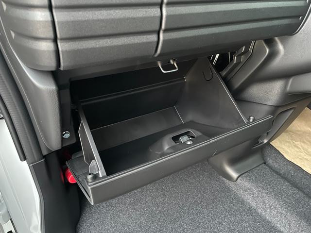 スペーシアカスタム ハイブリッドXSターボ 届出済未使用車 スズキセーフティサポート LEDヘッドライト 両側パワースライドドア アダプティブクルーズコントロール 前席シートヒーター スリムサーキュレーター 15インチアルミホイル スマートキー(57枚目)