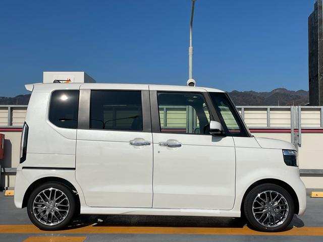 Ｎ－ＢＯＸカスタム ターボ　届出済未使用車　ホンダセンシング　ＬＥＤヘッドライト　両側パワースライドドア　１５インチアルミホイル　前席シートヒーター　アダプティブクルーズコントロール　バックカメラ　スマートキー　プッシュスタート（9枚目）