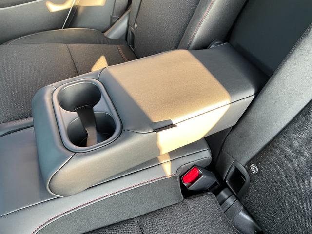 �O���[�u�{�b�N�X�͂������A���[�X�y�[�X����������̂ŁA���낢�돬�������[����̂ɂƂĂ��֗��ł���