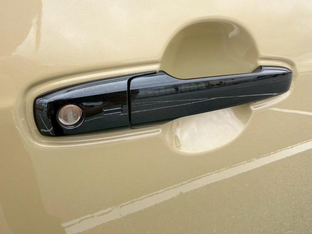 スマートキーなので、触れるだけで解錠ができますよ♪