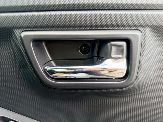 ドアの開閉部分はこんな感じです☆