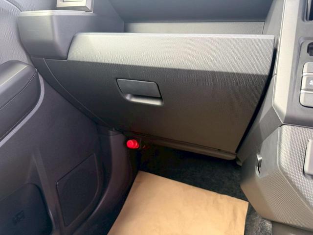 助手席の足元部分です☆