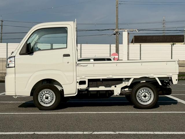 ハイゼットトラック スタンダード 届出済未使用車 5速ミッション AM・FMラジオ 3方開 パワーステアリング エアコン(11枚目)