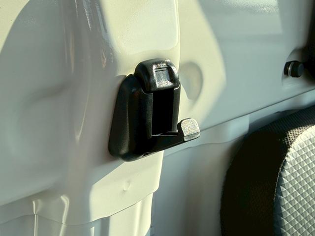 ハイゼットトラック スタンダード 届出済未使用車 5速ミッション AM・FMラジオ 3方開 パワーステアリング エアコン(41枚目)