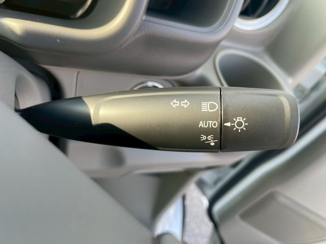 エブリイワゴン PZターボスペシャル 届出済未使用車 スズキセーフティーサポート スマートキー 両側パワースライドドア 運転席シートヒーター プッシュスタート オートステップ LEDヘッドライト オートエアコン(23枚目)