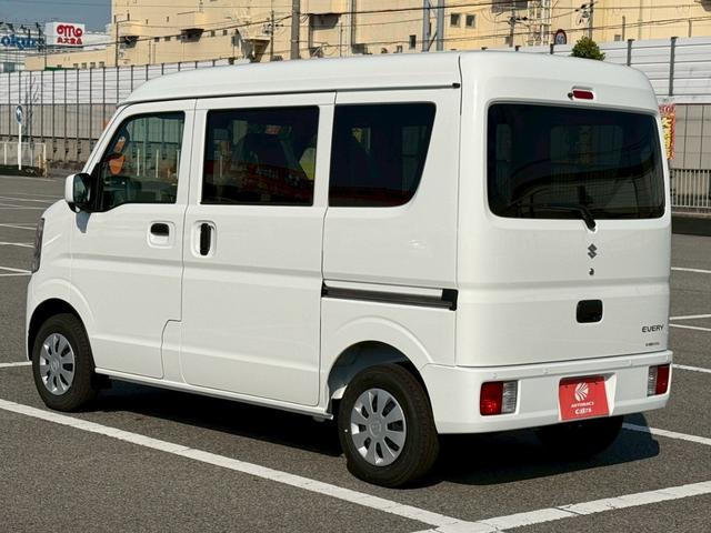 エブリイ PC 届出済未使用車 スズキセーフティサポート スライドドア キーレスエントリー オーバーヘッドシェルフ オートライト USB電源ソケット 純正セキュリティー フロントパワーウィンド(15枚目)