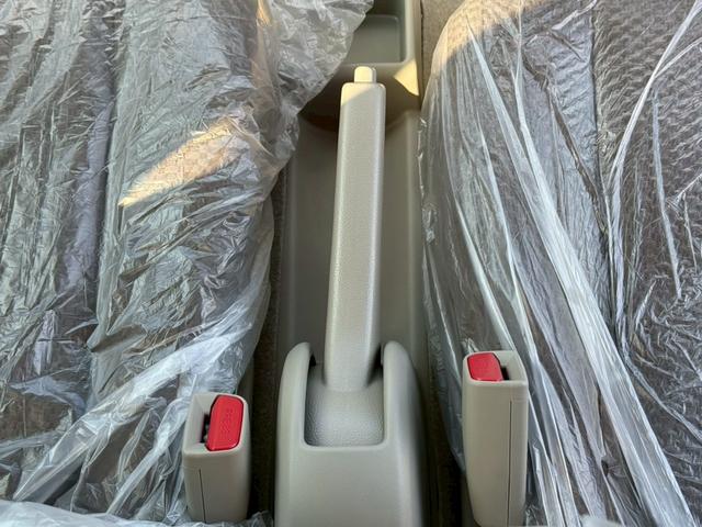 エブリイ PC 届出済未使用車 スズキセーフティサポート スライドドア キーレスエントリー オーバーヘッドシェルフ オートライト USB電源ソケット 純正セキュリティー フロントパワーウィンド(26枚目)