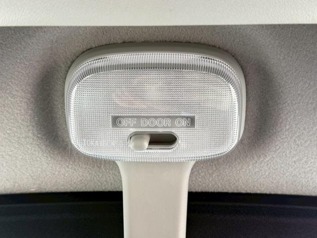 エブリイ PC 届出済未使用車 スズキセーフティサポート スライドドア キーレスエントリー オーバーヘッドシェルフ オートライト USB電源ソケット 純正セキュリティー フロントパワーウィンド(46枚目)