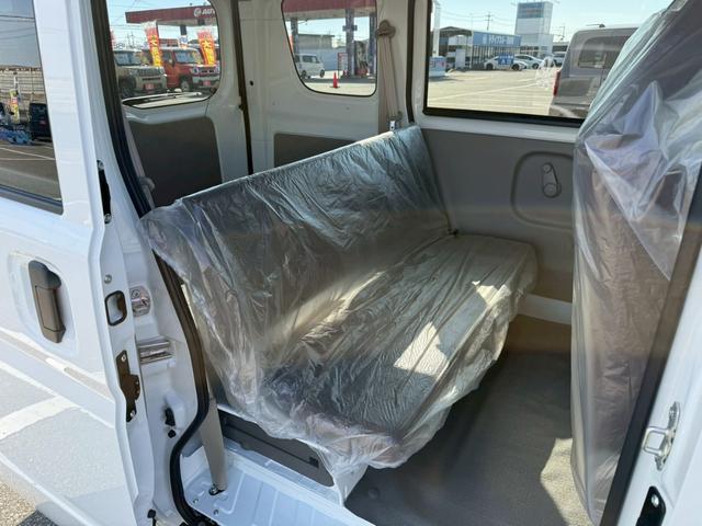 エブリイ PC 届出済未使用車 スズキセーフティサポート スライドドア キーレスエントリー オーバーヘッドシェルフ オートライト USB電源ソケット 純正セキュリティー フロントパワーウィンド(59枚目)