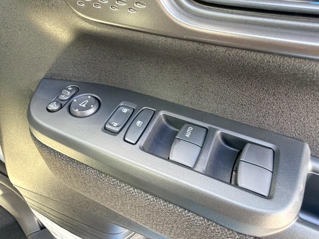 N-BOXカスタム ベースグレード 届出済未使用車 ホンダセンシング 片側パワースライドドア 電動パーキングブレーキ ブレーキホールド シートヒーター スマートキー LEDヘッドライト プッシュスタート オートリトラミラー(40枚目)