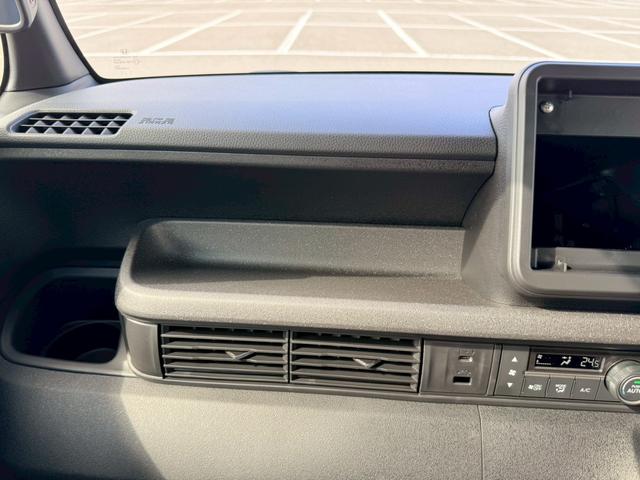 N-BOXカスタム ベースグレード 届出済未使用車 ホンダセンシング 片側パワースライドドア 電動パーキングブレーキ ブレーキホールド シートヒーター スマートキー LEDヘッドライト プッシュスタート オートリトラミラー(46枚目)