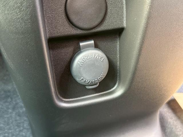 スペーシア ハイブリッドＸ　届出済未使用車　スズキセーフティサポート　ＬＥＤヘッドライト　両側パワースライドドア　運転席・助手席シートヒーター　パーソナルテーブル　サーキュレーター　オットマン（35枚目）