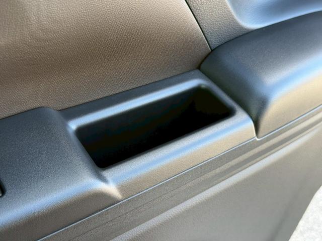 スペーシア ハイブリッドＸ　届出済未使用車　スズキセーフティサポート　ＬＥＤヘッドライト　両側パワースライドドア　運転席・助手席シートヒーター　パーソナルテーブル　サーキュレーター　オットマン（44枚目）