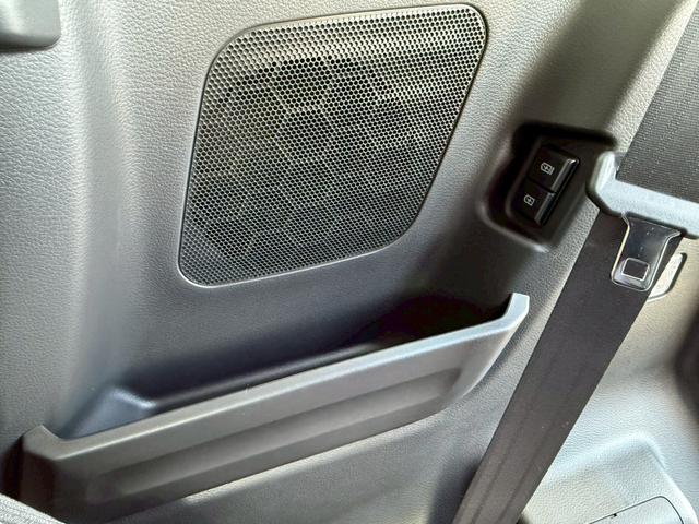 スペーシア ハイブリッドＸ　届出済未使用車　スズキセーフティサポート　ＬＥＤヘッドライト　両側パワースライドドア　運転席・助手席シートヒーター　パーソナルテーブル　サーキュレーター　オットマン（65枚目）