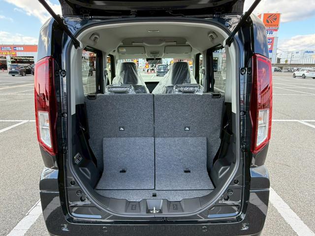 スペーシア ハイブリッドＸ　届出済未使用車　スズキセーフティサポート　ＬＥＤヘッドライト　両側パワースライドドア　運転席・助手席シートヒーター　パーソナルテーブル　サーキュレーター　オットマン（67枚目）
