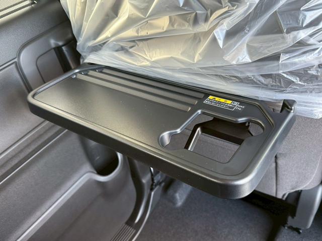 スペーシア ハイブリッドＸ　届出済未使用車　スズキセーフティサポート　ＬＥＤヘッドライト　両側パワースライドドア　運転席・助手席シートヒーター　パーソナルテーブル　サーキュレーター　オットマン（61枚目）