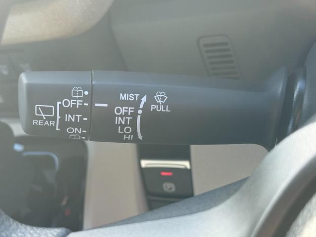 Ｎ－ＢＯＸ ベースグレード　届出済未使用車　ホンダセンシング　リア左側パワースライドドア　運転席・助手席シートヒーター　ＬＥＤヘッドライト　スマートキー　プッシュスタート　ＵＳＢ電源ソケット（11枚目）